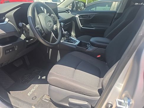 Used 2024 Toyota RAV4 LE FWD image 8
