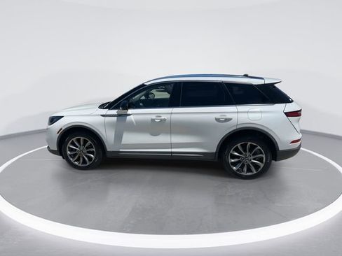 Used 2020 Lincoln Corsair FWD w/ Premium Package image 4