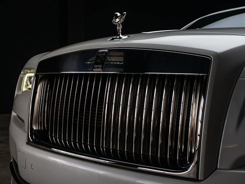 Used 2016 Rolls-Royce Dawn RWD image 6