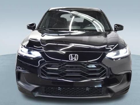 Used 2025 Honda HR-V Sport image 2