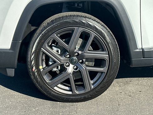 New 2026 Jeep Compass Limited image 22