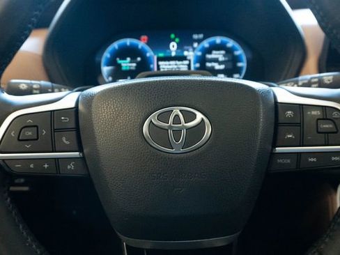 Used 2024 Toyota Grand Highlander Platinum image 25