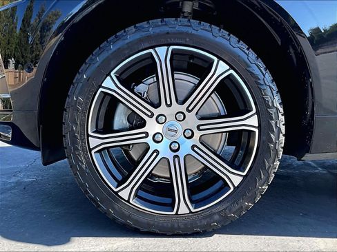 Used 2019 Volvo XC60 T6 Inscription w/ Protection Package Premier AWD/4WD image 10