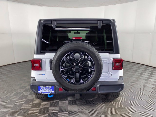 Used 2023 Jeep Wrangler Unlimited Sahara AWD/4WD image 7