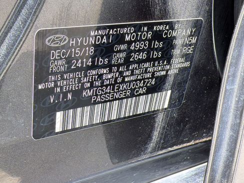 Used 2019 Genesis G70 3.3T Advanced w/ Sport Package AWD/4WD image 21