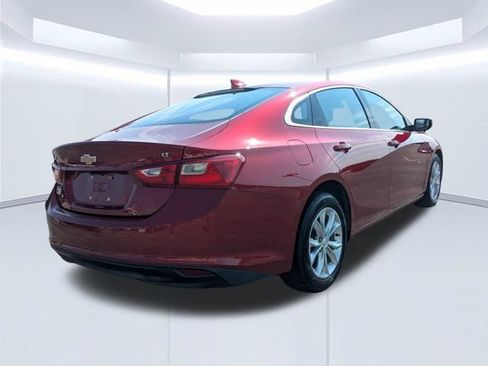 Used 2025 Chevrolet Malibu LT FWD image 4