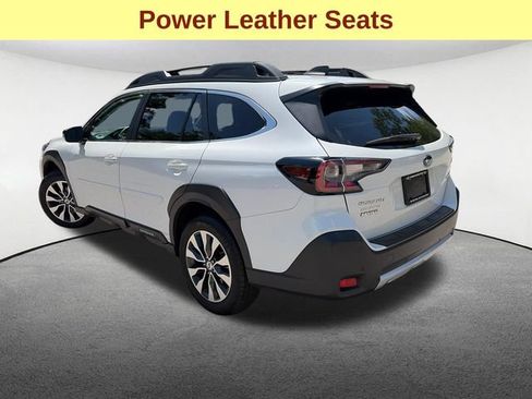 Used 2025 Subaru Outback Limited AWD/4WD image 8