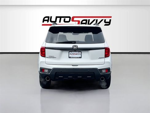 Used 2023 Honda Passport Elite image 6