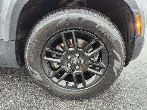 Used 2024 Land Rover Defender 110 S image 7