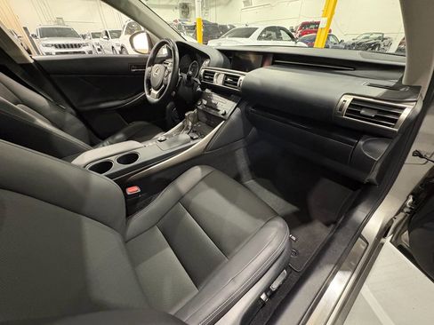 Used 2016 Lexus IS 300 AWD w/ Navigation System Package image 44