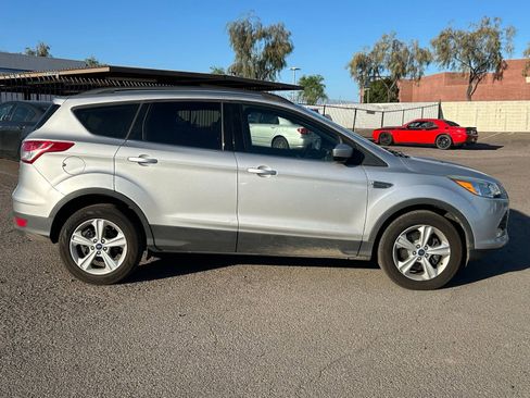 Used 2015 Ford Escape SE w/ Equipment Group 201A AWD/4WD image 4