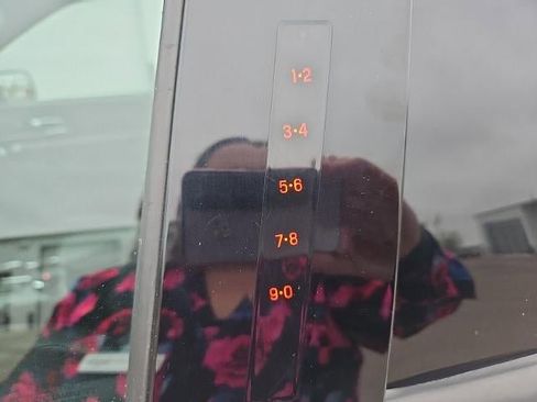 Used 2019 Ford Explorer XLT w/ Equipment Group 202A image 24