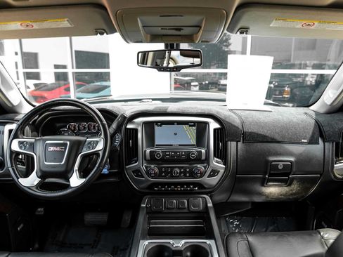 Used 2019 GMC Sierra 2500 SLT w/ Duramax Plus Package AWD/4WD image 13