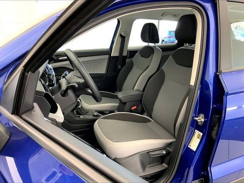 Used 2023 Volkswagen Taos S image 24