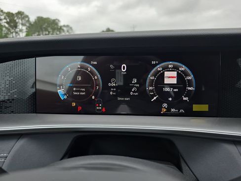 New 2026 Volkswagen Tiguan SE R-Line AWD/4WD image 35