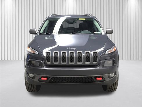 Certified 2017 Jeep Cherokee Trailhawk w/ Comfort/Convenience Group AWD/4WD image 45