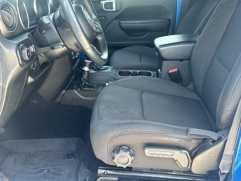 Used 2022 Jeep Wrangler Unlimited Sport w/ Sun And Sound Package AWD/4WD image 9