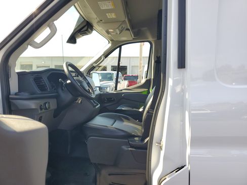 Used 2024 Ford Transit 250 148 Medium Roof w/ Load Area Protection Package image 15