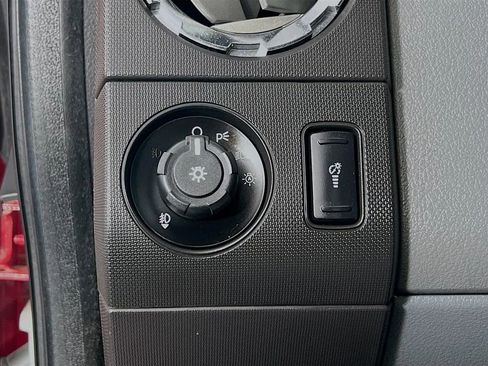 Used 2014 Ford F250 XLT w/ XLT Premium Package image 11