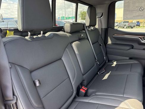 New 2026 Chevrolet Silverado 1500 LT Trail Boss w/ LT Trail Boss Premium Package AWD/4WD image 9