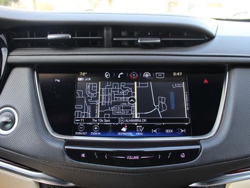 Used 2018 Cadillac XT5 Luxury w/ Driver Awareness Package FWD image 25