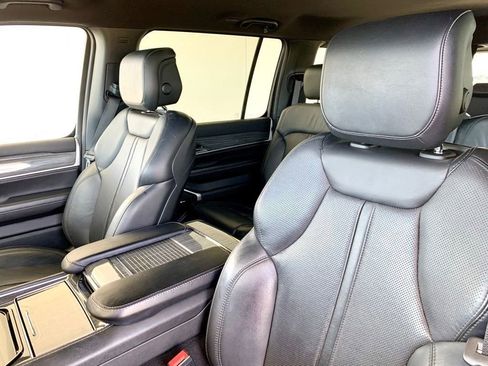 Used 2022 Jeep Wagoneer Series II image 12