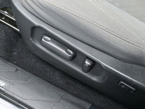 Used 2020 Toyota Tacoma SR5 image 13