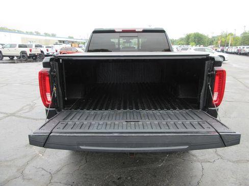 Used 2022 GMC Sierra 1500 AT4 w/ AT4 Carbonpro Edition AWD/4WD image 8