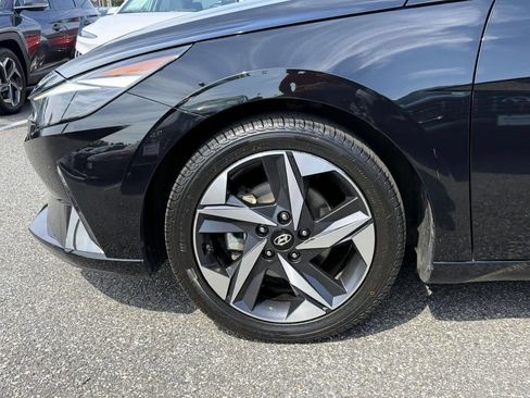 Used 2023 Hyundai Elantra Limited w/ Cargo Package FWD image 6