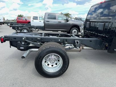 New 2026 RAM 3500 Tradesman w/ Chrome Appearance Group