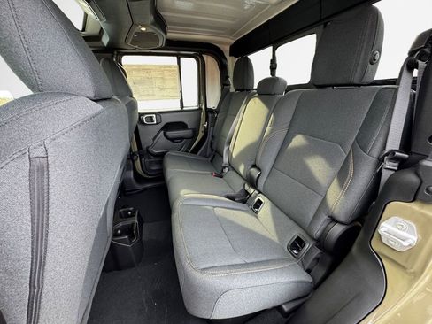 New 2026 Jeep Gladiator Mojave AWD/4WD image 27