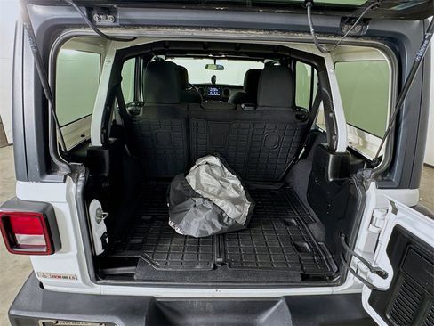 Used 2021 Jeep Wrangler Unlimited Sport image 25