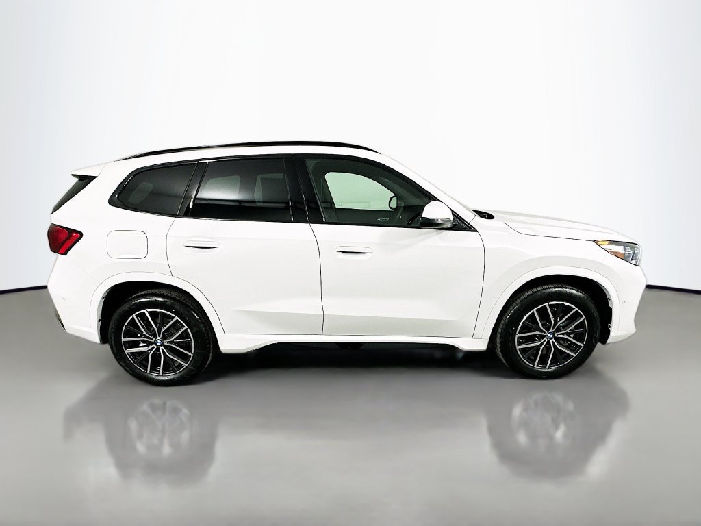 Used 2026 BMW X1 xDrive28i w/ Technology Package AWD/4WD image 4
