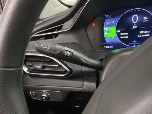 Used 2023 Chevrolet Bolt EUV LT image 24