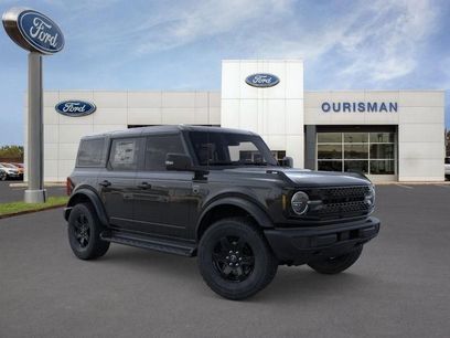 New 2025 Ford Bronco Big Bend w/ Black Appearance Package