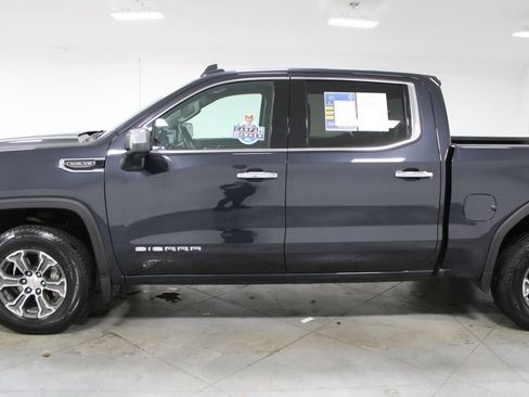 Used 2024 GMC Sierra 1500 SLT image 6
