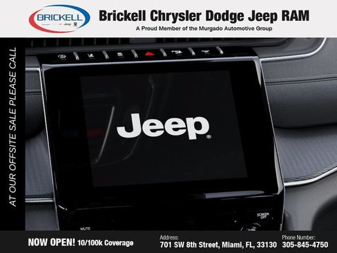 Used 2025 Jeep Grand Cherokee Laredo X AWD/4WD image 20