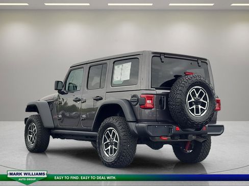 Used 2025 Jeep Wrangler Unlimited Rubicon AWD/4WD image 6