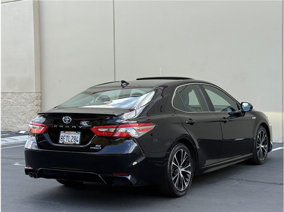 Used 2018 Toyota Camry SE w/ Audio Package FWD image 6