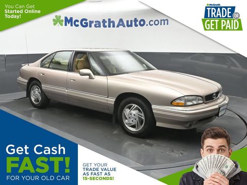 Used 1995 Pontiac Bonneville SE FWD image 1