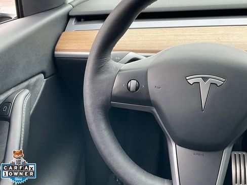 Used 2022 Tesla Model Y Performance AWD/4WD image 38