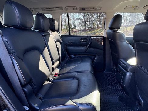 Used 2020 Nissan Armada SL image 13