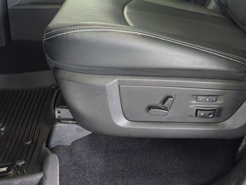 Used 2018 RAM 1500 Laramie w/ Convenience Group image 24