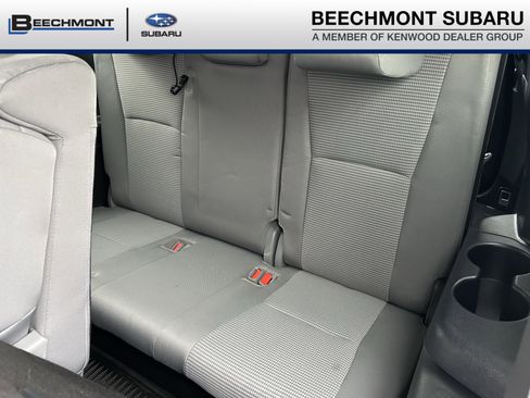 Used 2021 Toyota Highlander L image 24