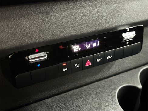 Used 2025 Mercedes-Benz Sprinter 2500 image 14