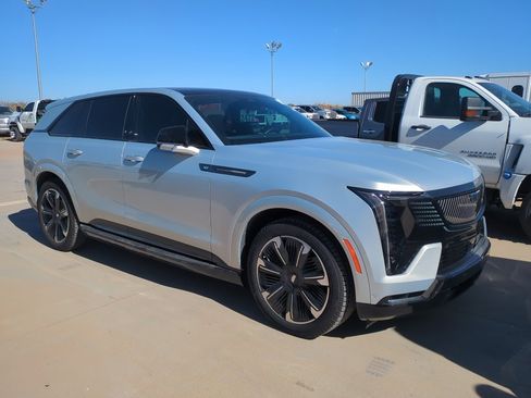 Used 2025 Cadillac Escalade IQ Sport 2 image 1