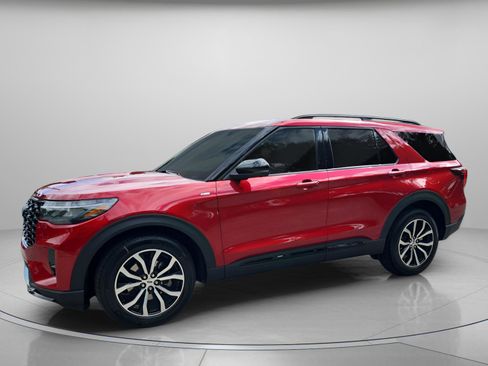 New 2026 Ford Explorer ST-Line image 2