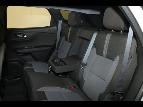 Used 2025 Chevrolet Blazer LT AWD/4WD image 27