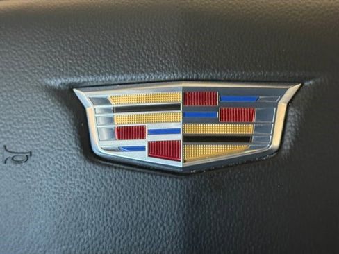 Certified 2024 Cadillac XT6 Premium Luxury FWD image 6