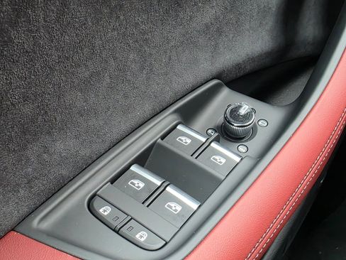 New 2026 Audi SQ8 Premium Plus AWD/4WD image 31